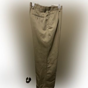 Dockers premium khakis 32 x 29
